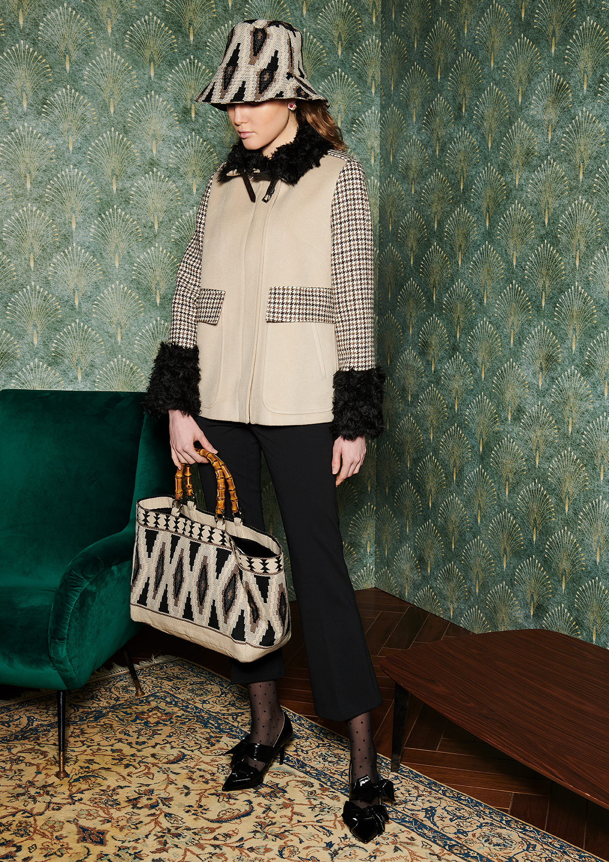 5-1ONE_FW22_Look25_007.-B