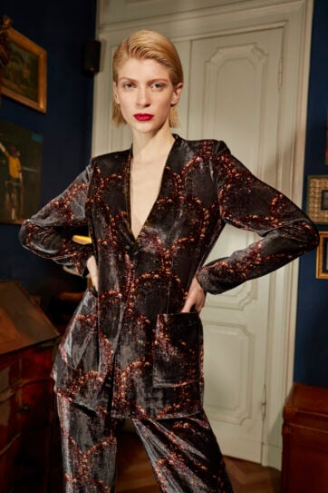 JACKET Stoker Velvet 1202; TROUSERS Stoker Velvet 294E