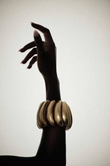 231206_MONIES_01_272_4